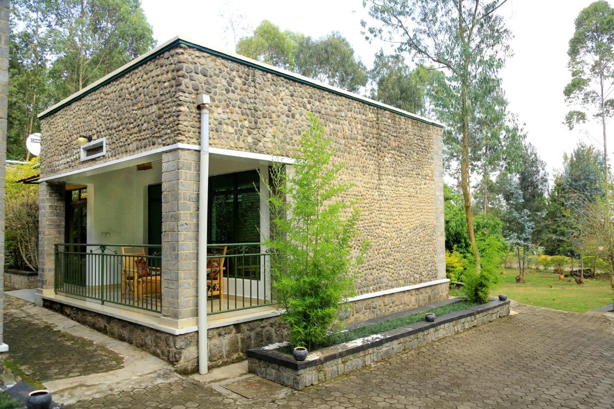 Karisimbi Cave Resort Ruhengeri Exterior foto